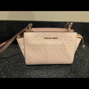 Michael Kors pink crossbody purse